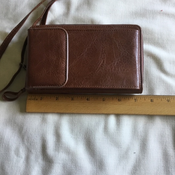 NWOT Crossbody/Phone Bag - Picture 7 of 9